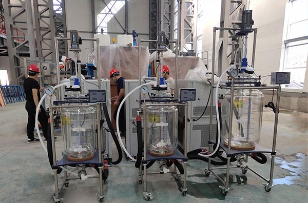 大容量玻璃反應釜配套設備